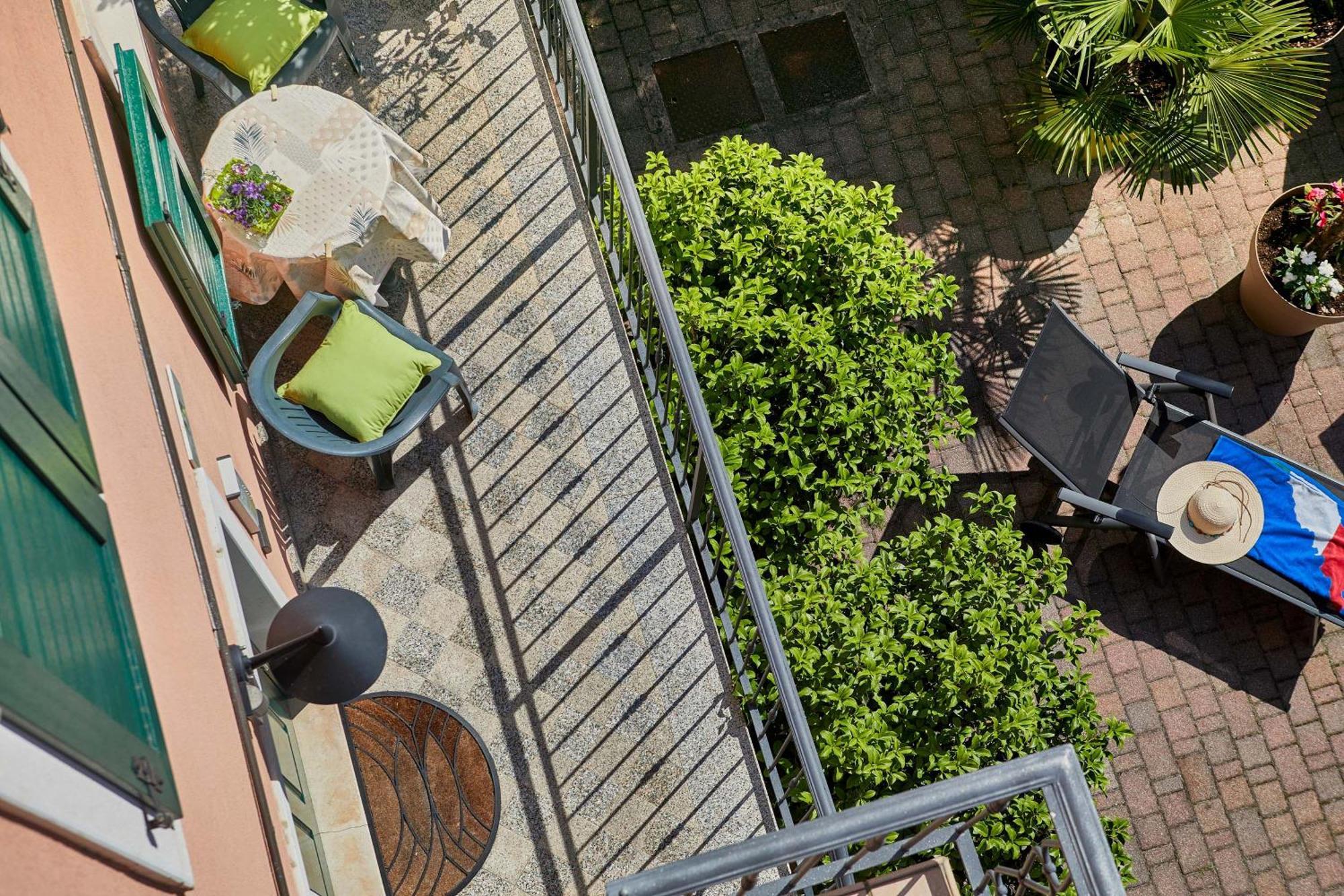 Bella Villa Apartments ริวาเดลการ์ดา ภายนอก รูปภาพ